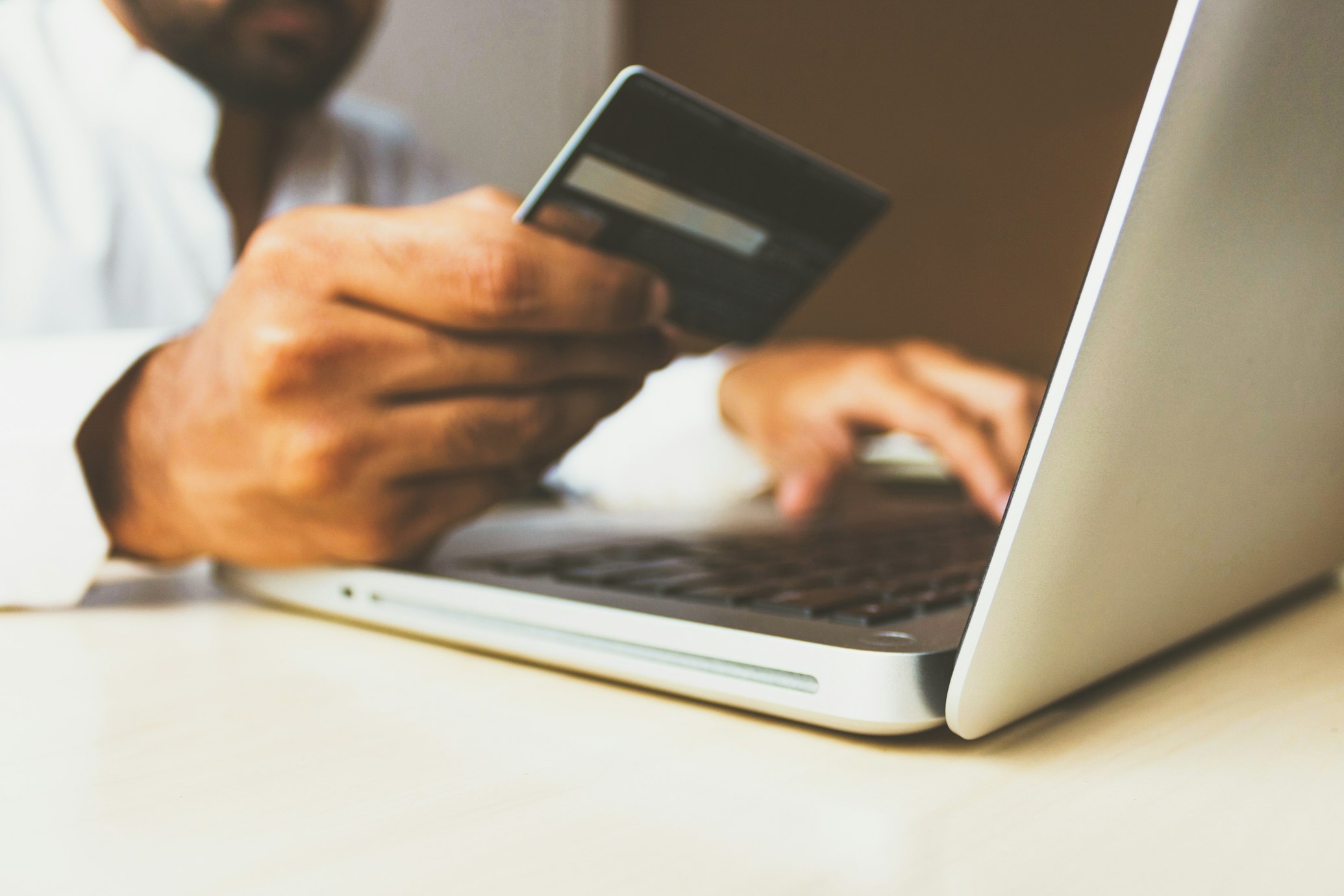 E-Commerce Recommendation using GenAI